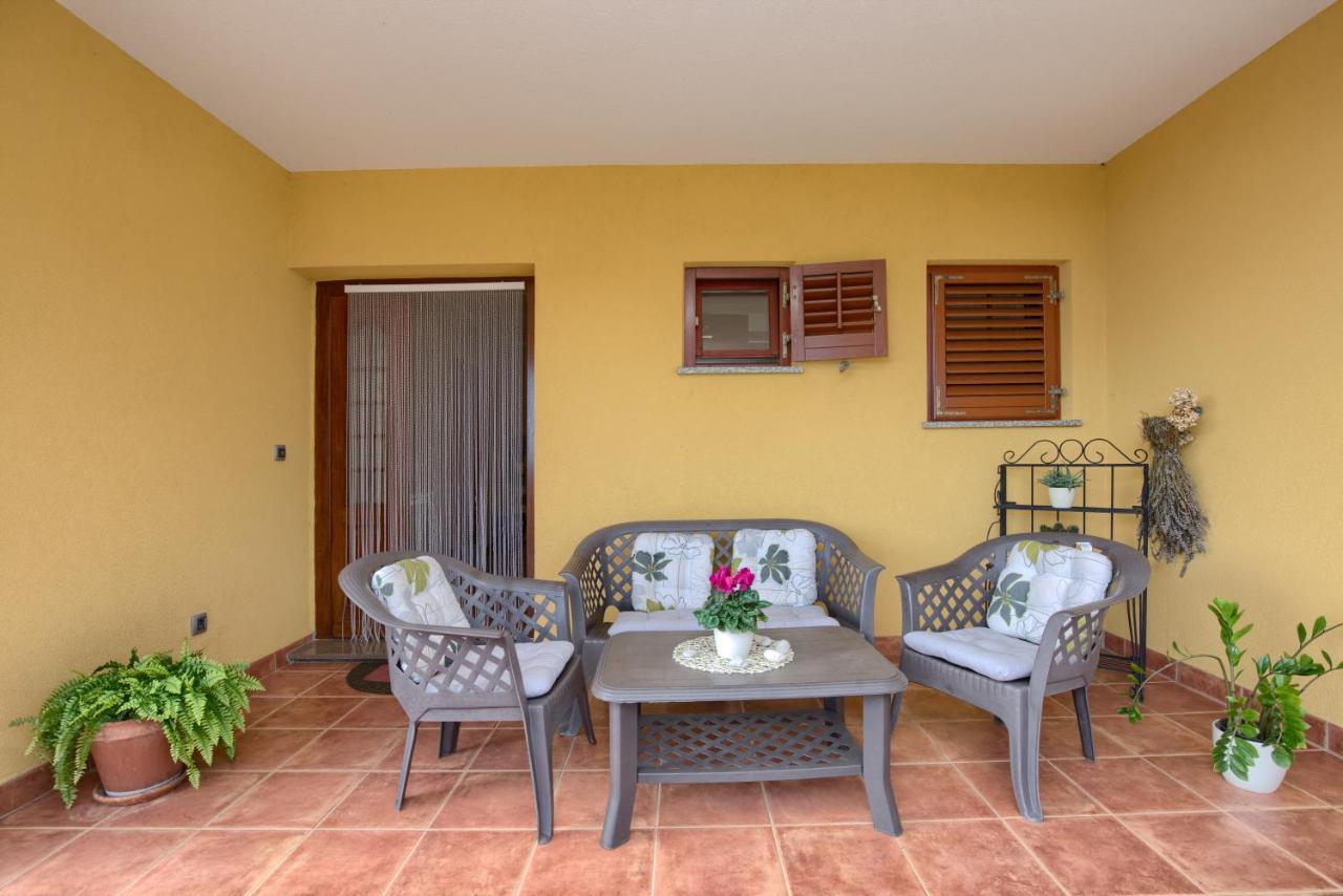 Appartman Rozana Barban Exterior foto